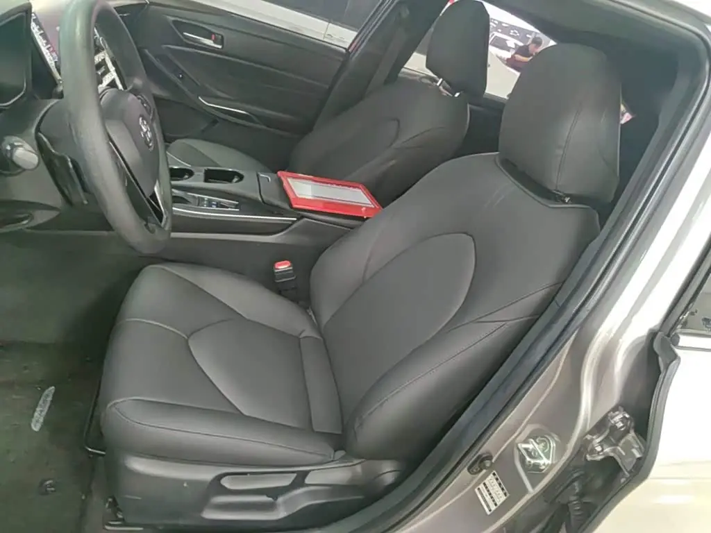 Toyota Avalon 2019 — Photo 15/20