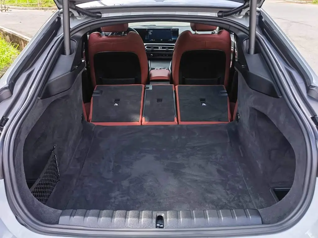 BMW 4 Series 2023 — Photo 11/20