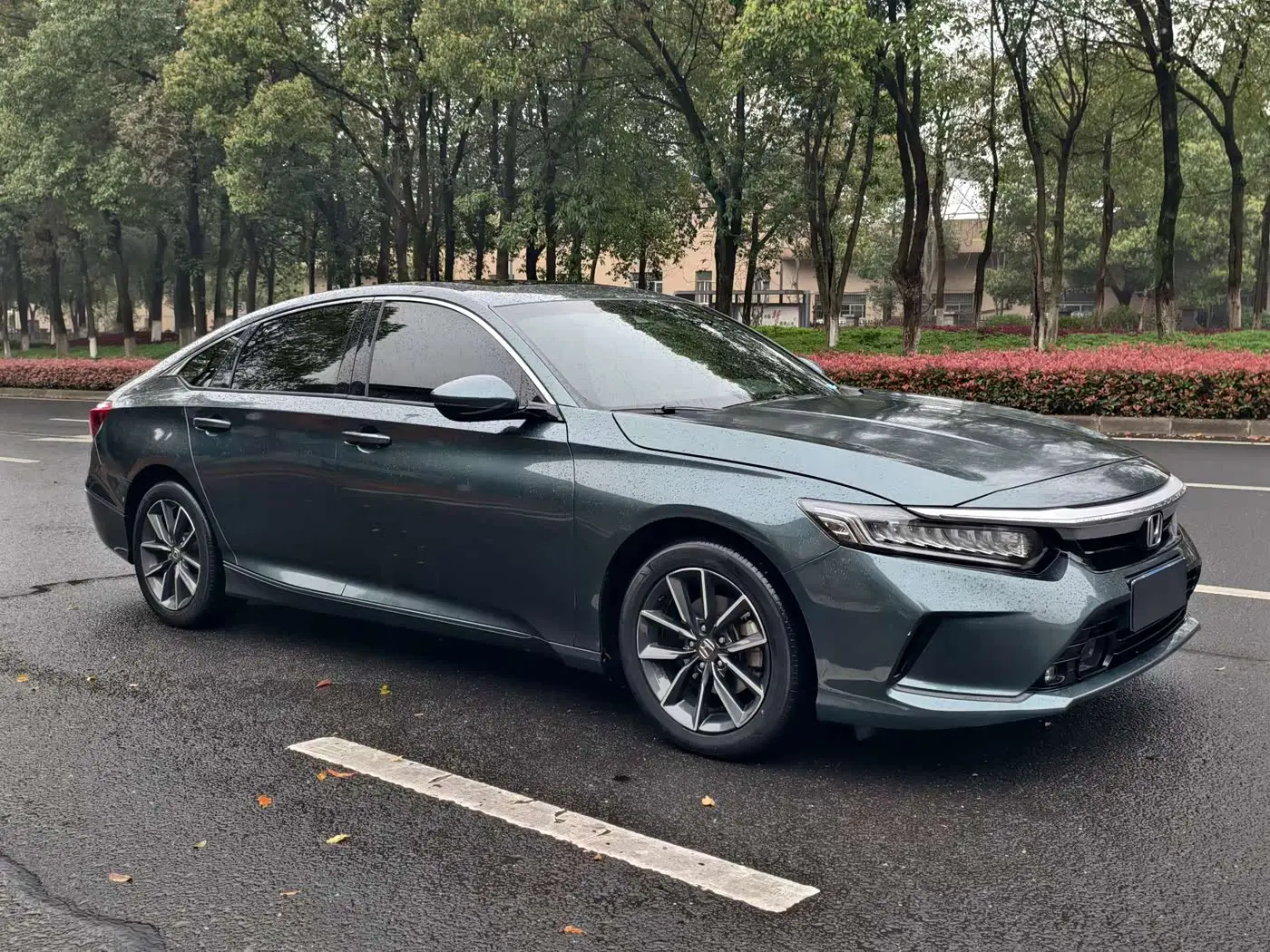 Honda Inspire 2022 — Photo 3/9