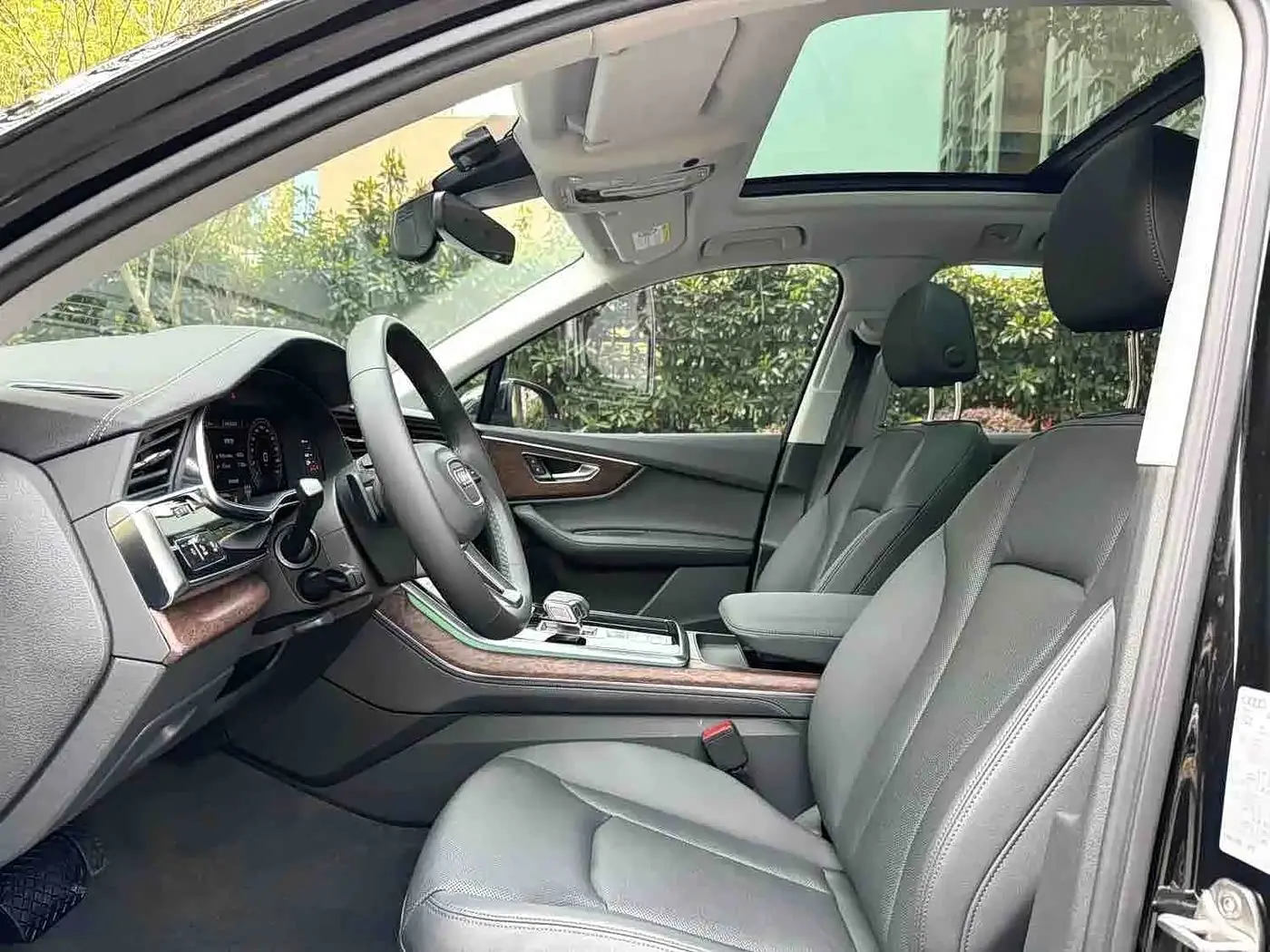 Audi Q7 2023 — Photo 4/12
