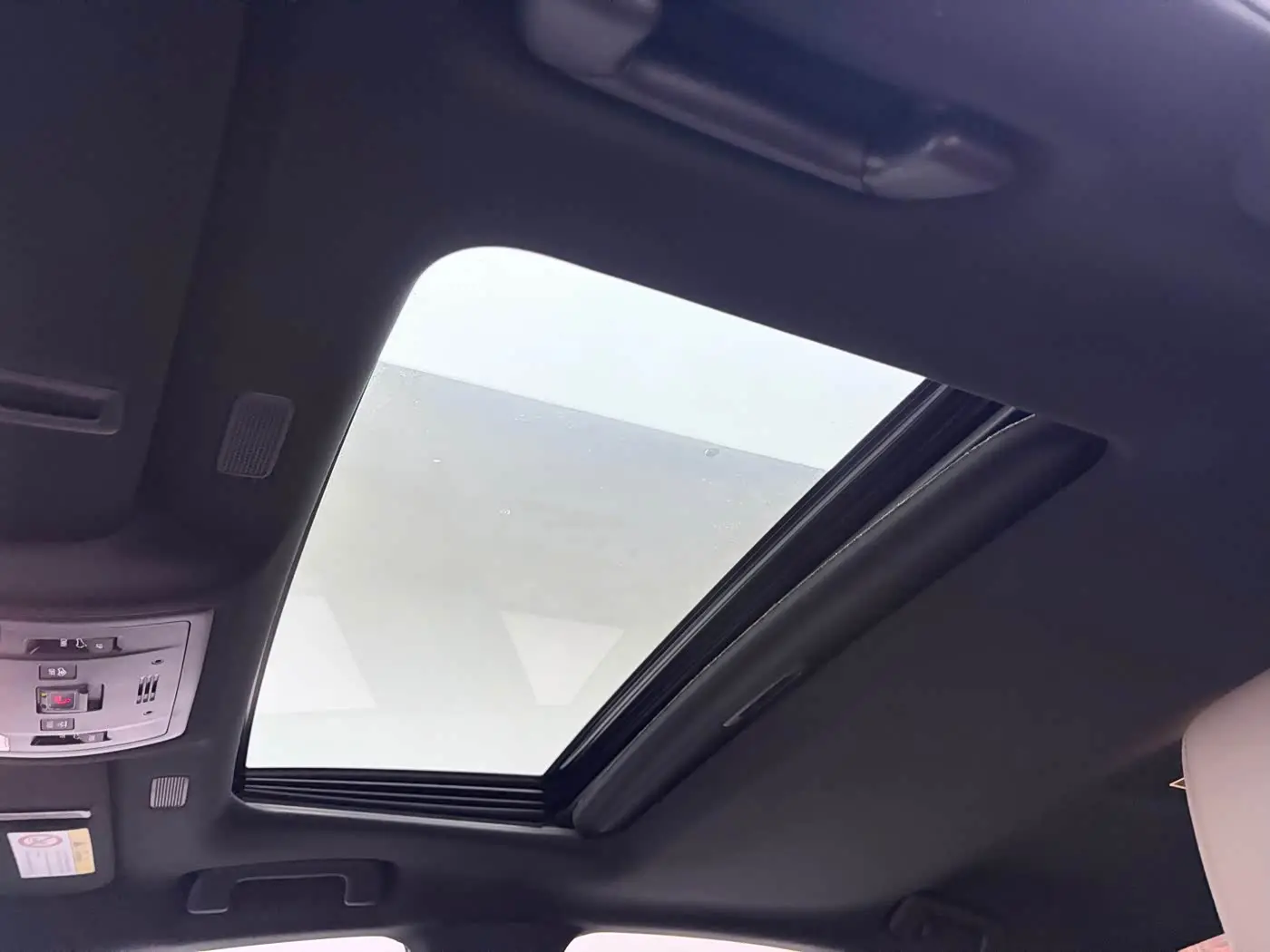 Lexus ES 2023 — Şəkil 12/18