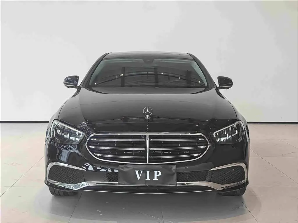 Mercedes-Benz E-Class 2023 — ფოტო 2/20