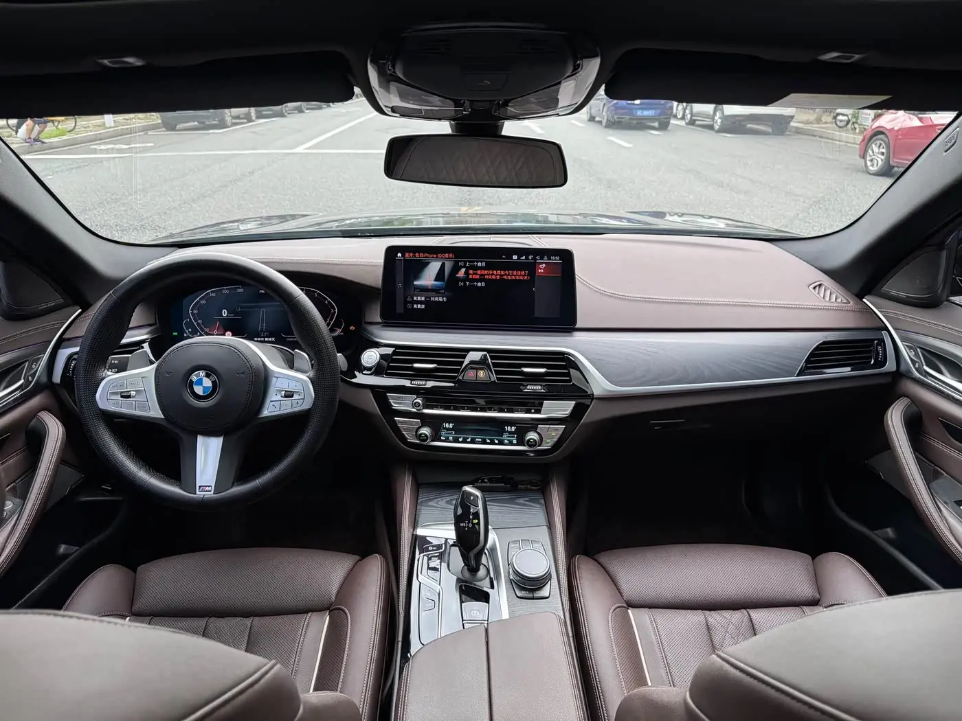 BMW 5 Series 2022 — Photo 8/19