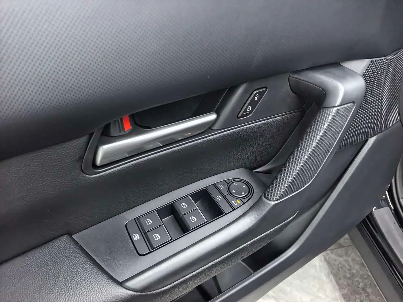 Mazda CX-50 Xingye 2023 — Photo 15/20