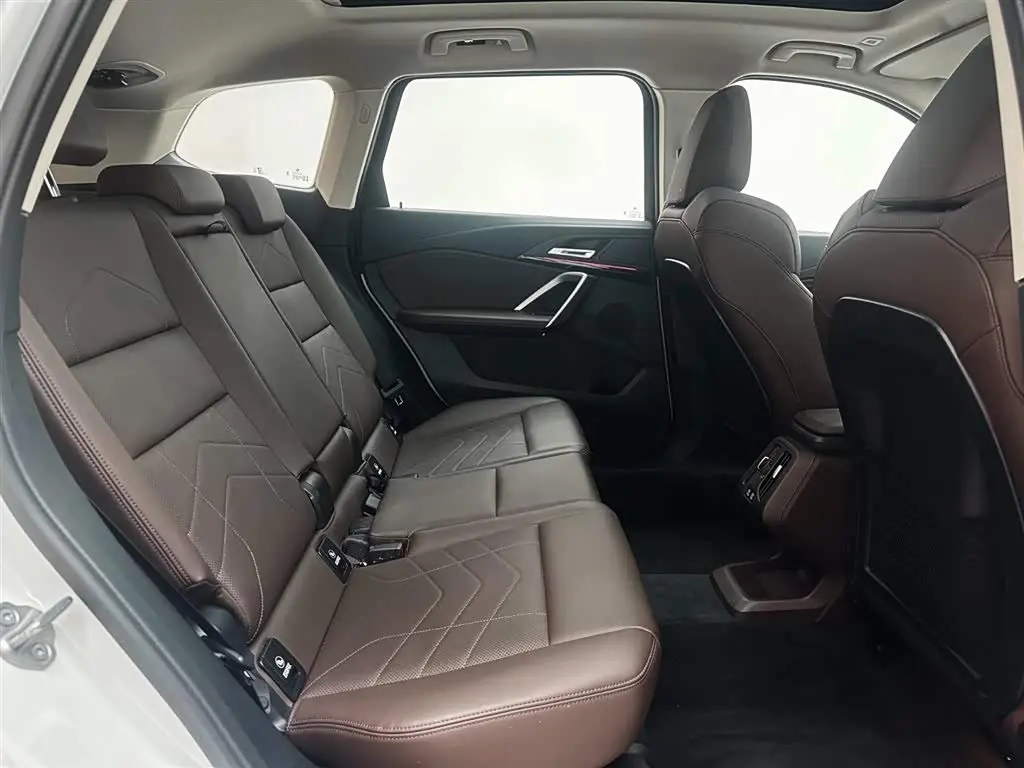 BMW X1 2023 — Photo 14/20
