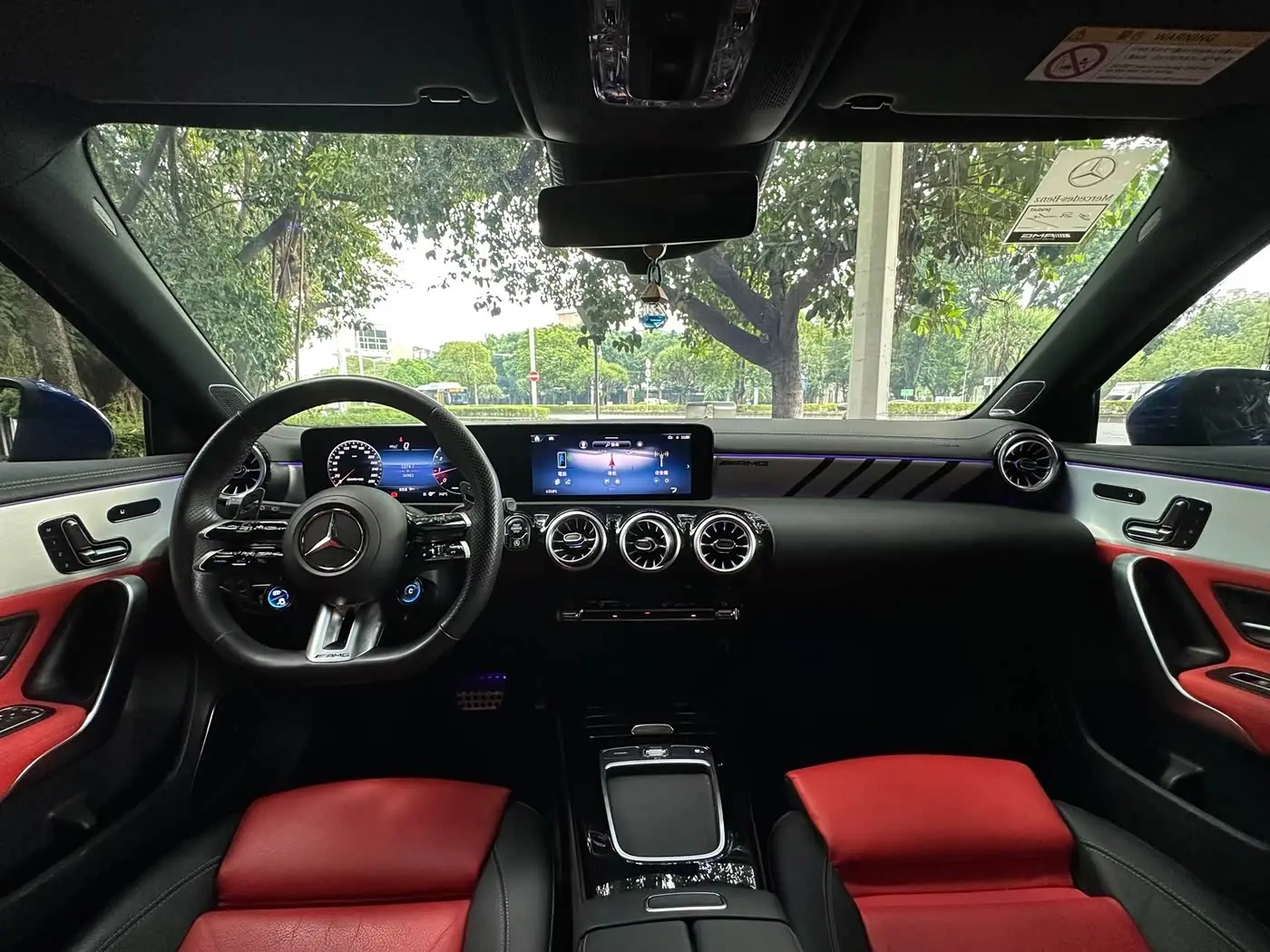 Mercedes-Benz A-Class AMG 2024 — Photo 8/10