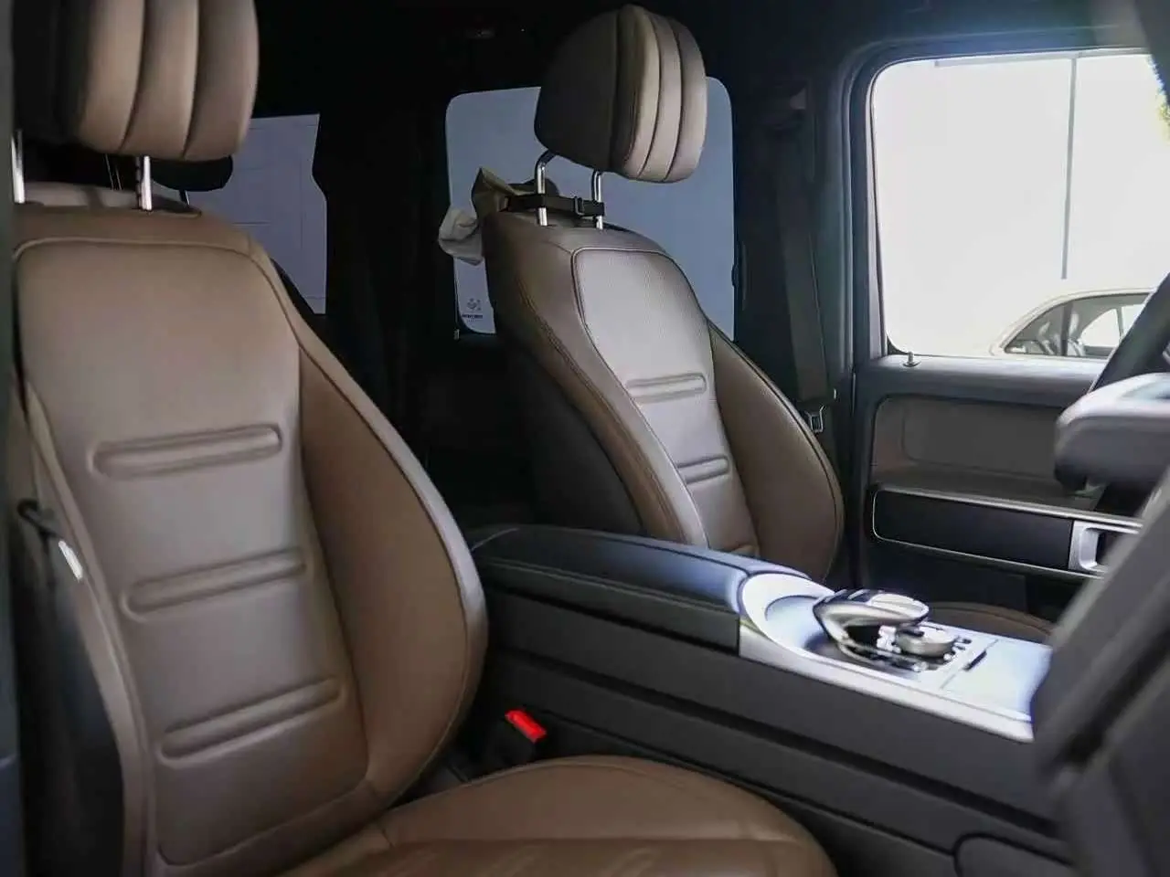 Mercedes-Benz G-Class 2023 — Фото 7/20