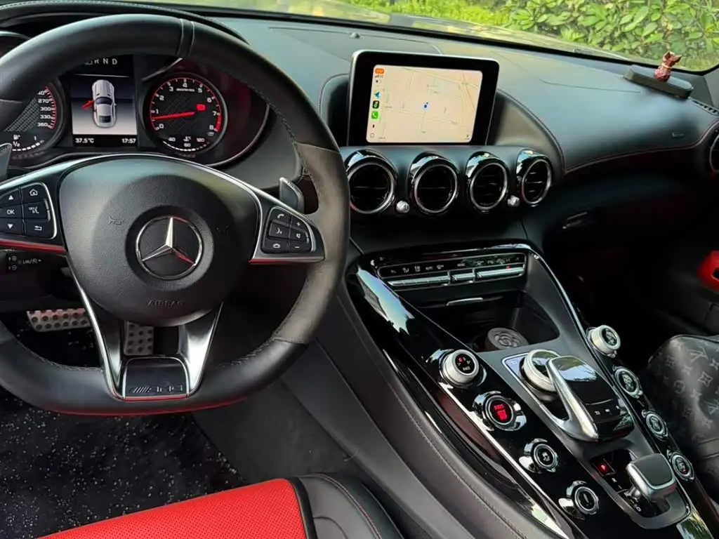 Mercedes-Benz AMG GT 2019 — Фото 7/7
