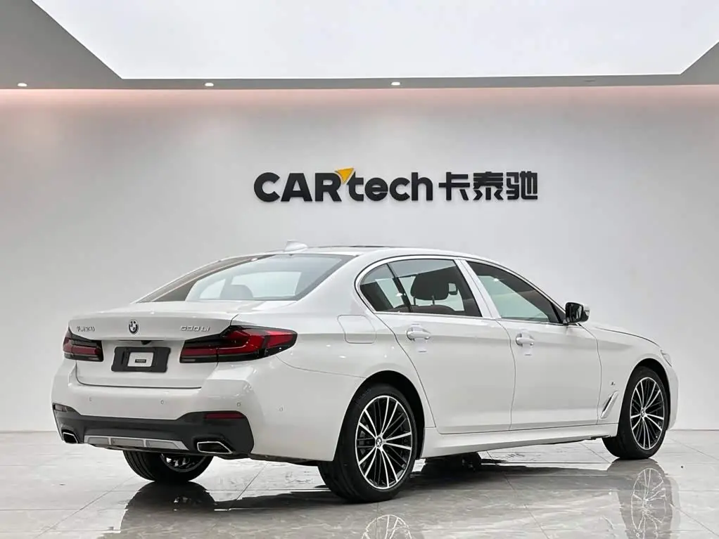 BMW 5 Series 2022 — Фото 5/19