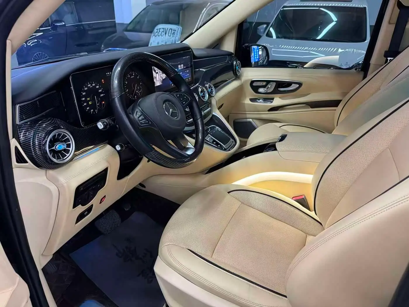 Mercedes-Benz Vito 2023 — Photo 4/15