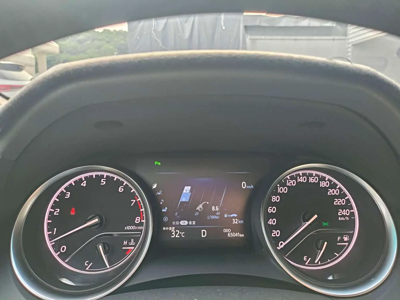 Toyota Camry 2019 — Фото 14/17
