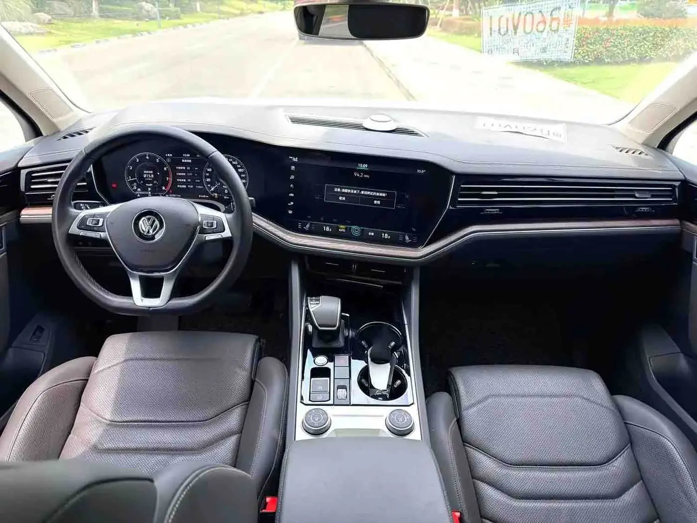 Volkswagen Touareg 2019 — Şəkil 12/12