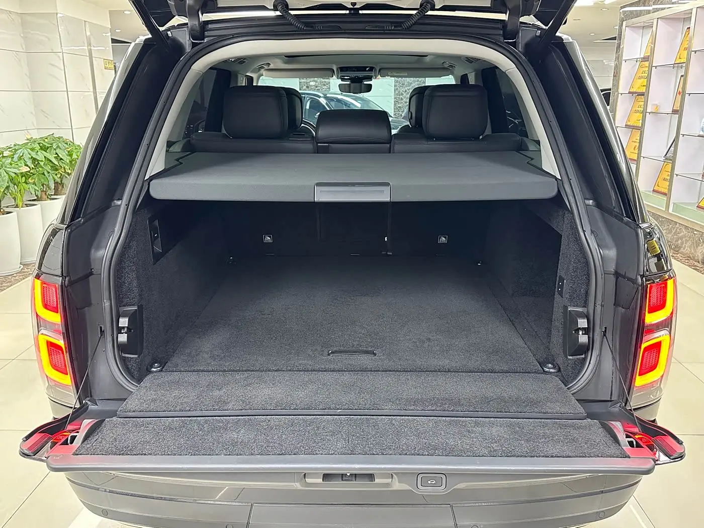 Land Rover Range Rover 2020 — Şəkil 8/20
