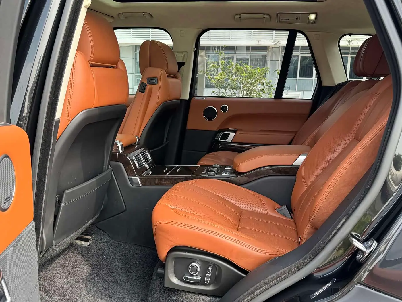 Land Rover Range Rover 2016 — Фото 16/20