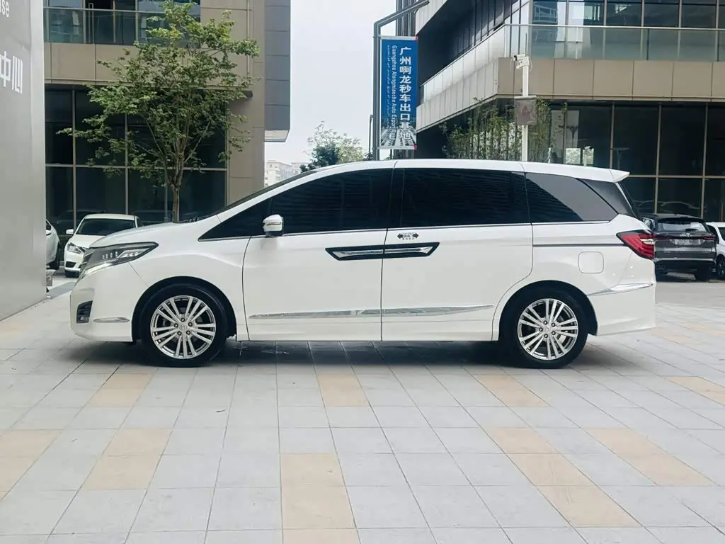 Honda Elysion 2018 — Photo 4/20