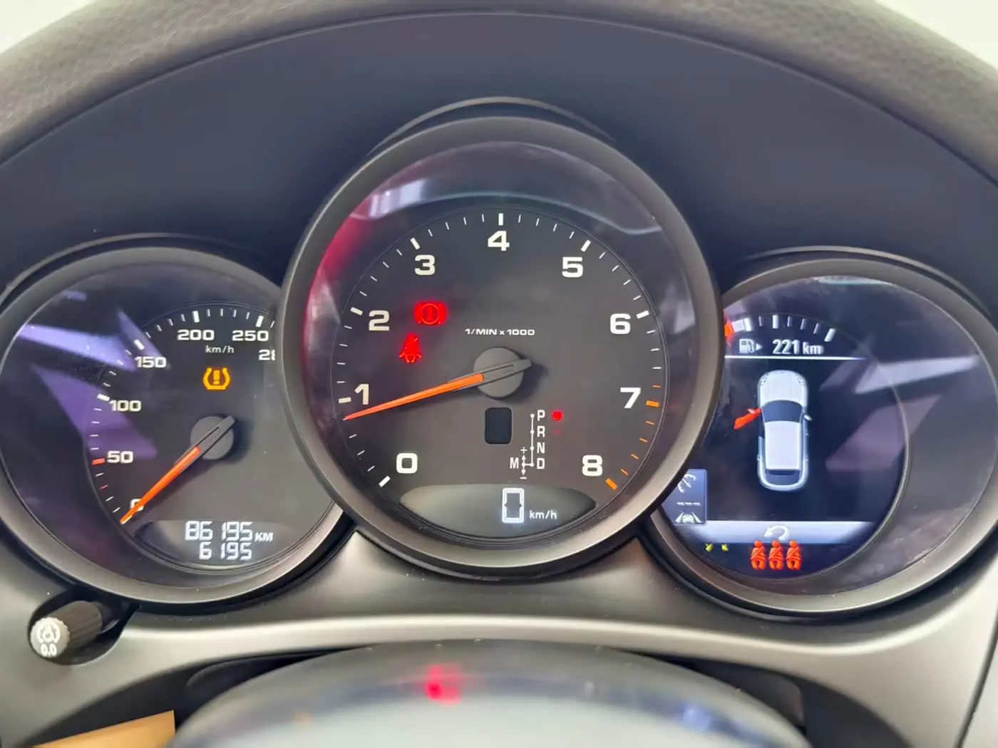 Porsche Macan 2021 — Photo 11/14