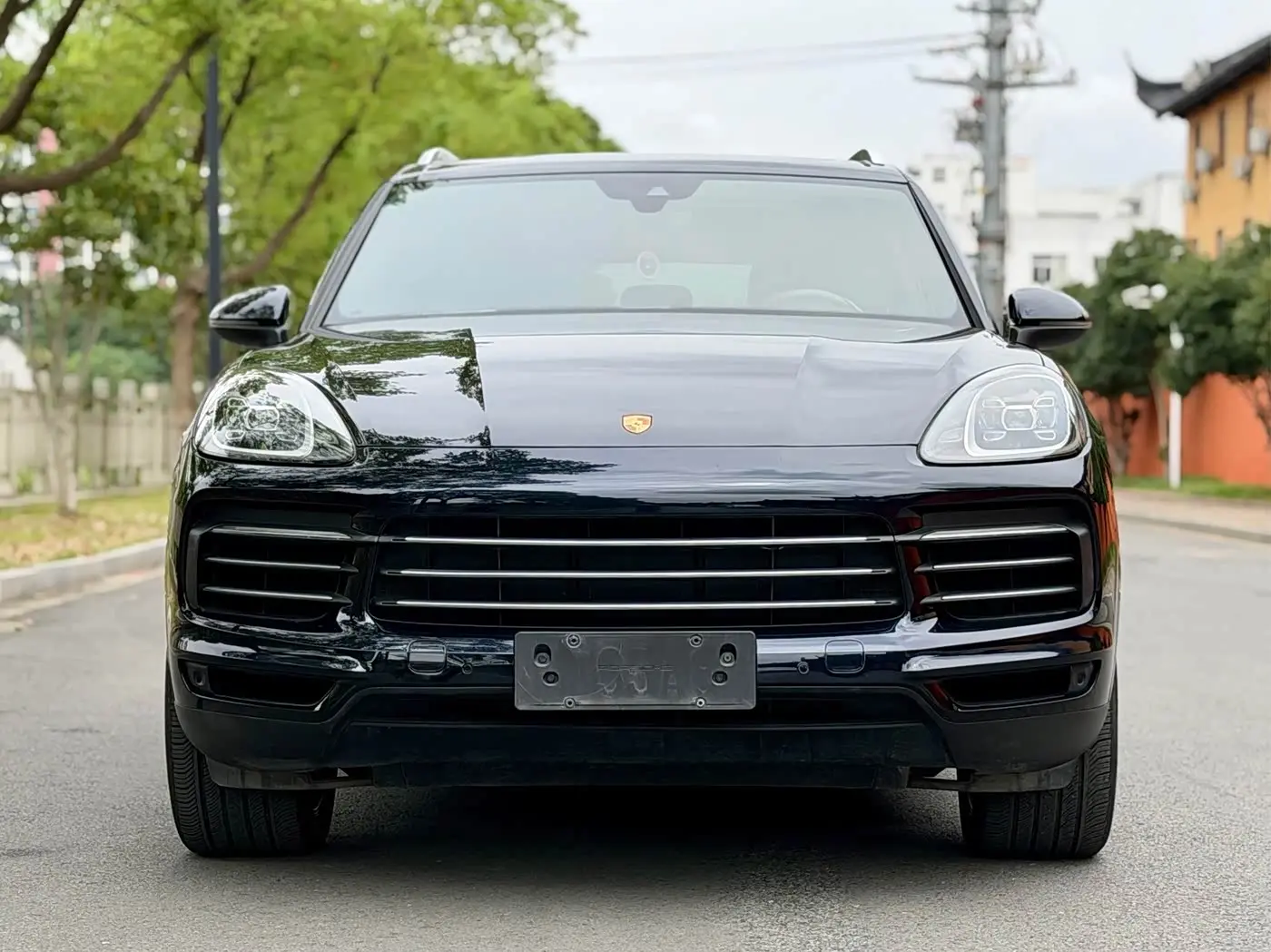Porsche Cayenne 2021 — Photo 2/17