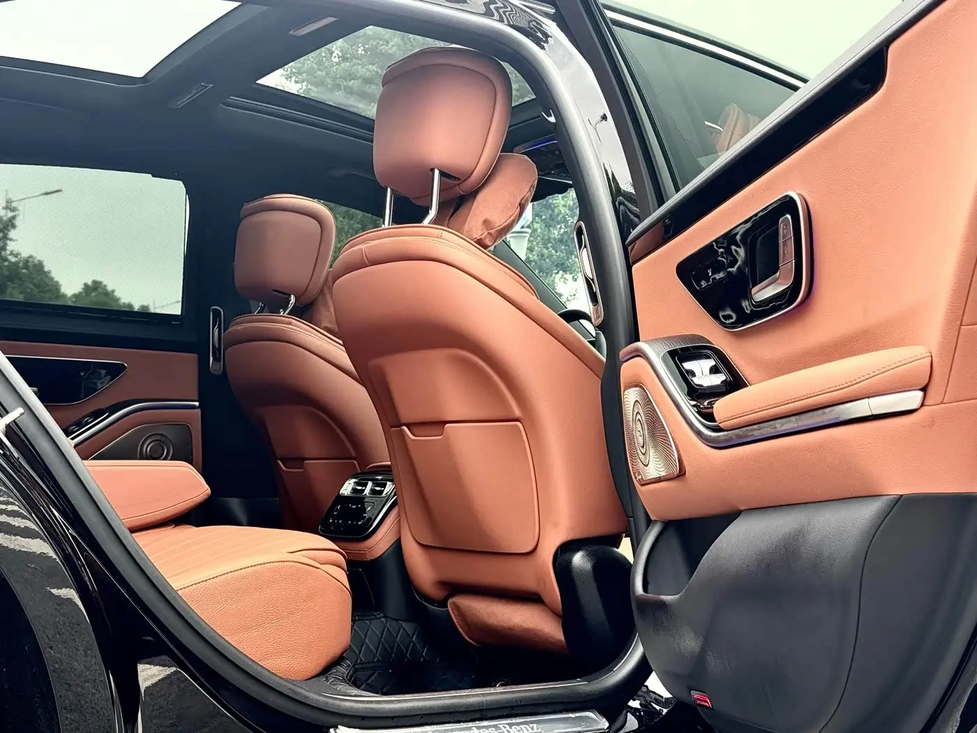Mercedes-Benz S-Class 2025 — Фото 14/16