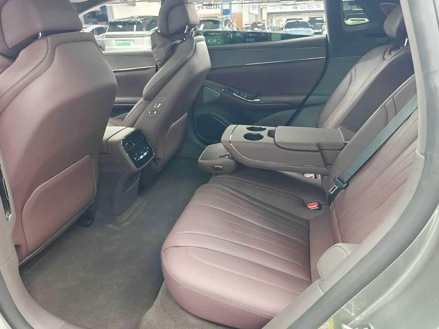 Denza Z9GT 2024 — Photo 19/20