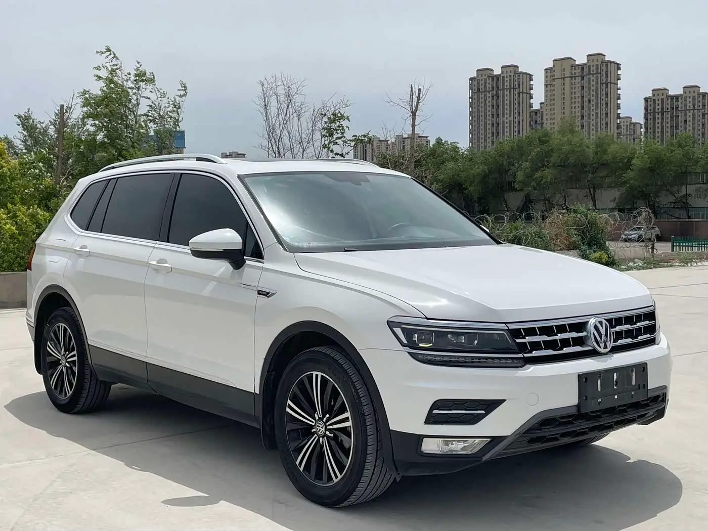 Volkswagen Tiguan L 2018 — Фото 3/9