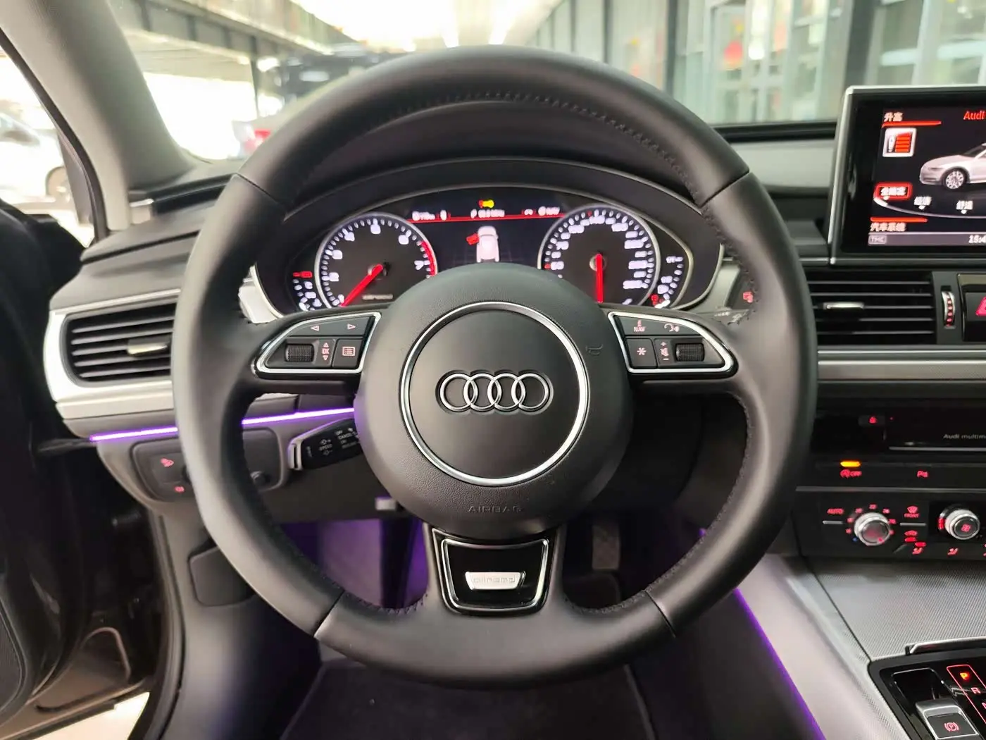 Audi A6 2017 — Фото 8/20