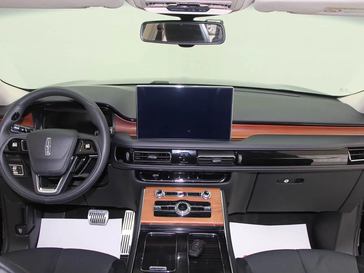 Lincoln Aviator 2023 — Şəkil 13/16