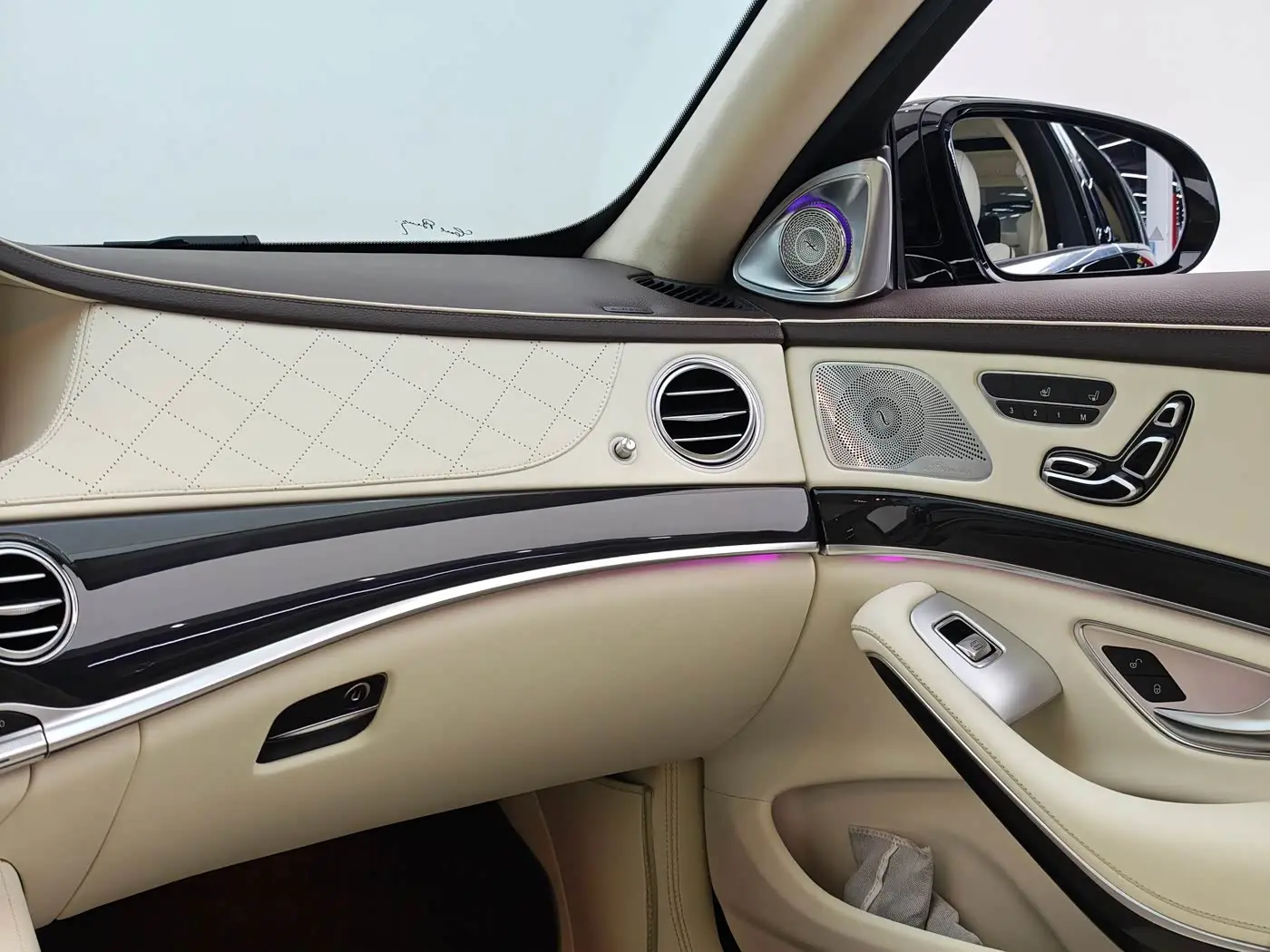 Mercedes-Benz S-Class 2019 — Фото 11/20