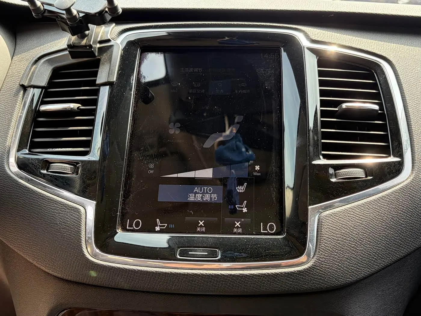 Volvo XC90 2015 — Фото 8/11