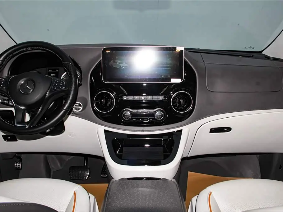 Mercedes-Benz Vito 2024 — Фото 14/20