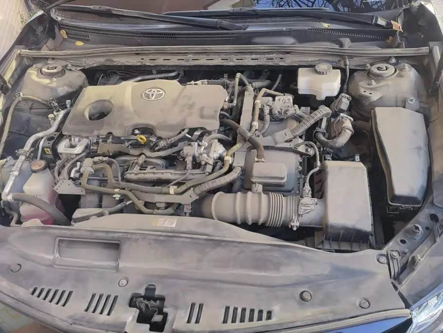 Toyota Camry 2023 — Photo 10/16