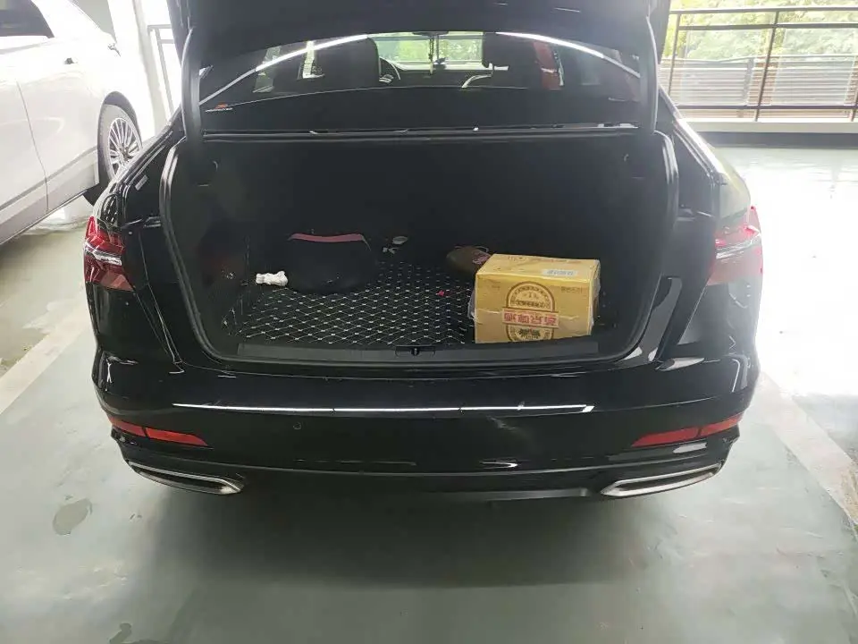 Audi A6L 2021 — Photo 8/9