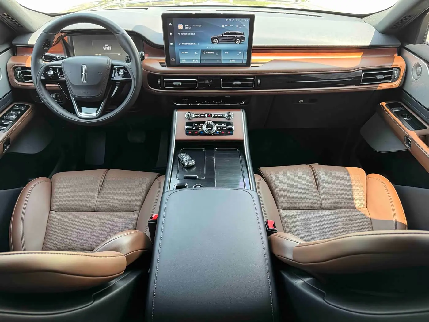 Lincoln Aviator 2021 — Photo 11/20