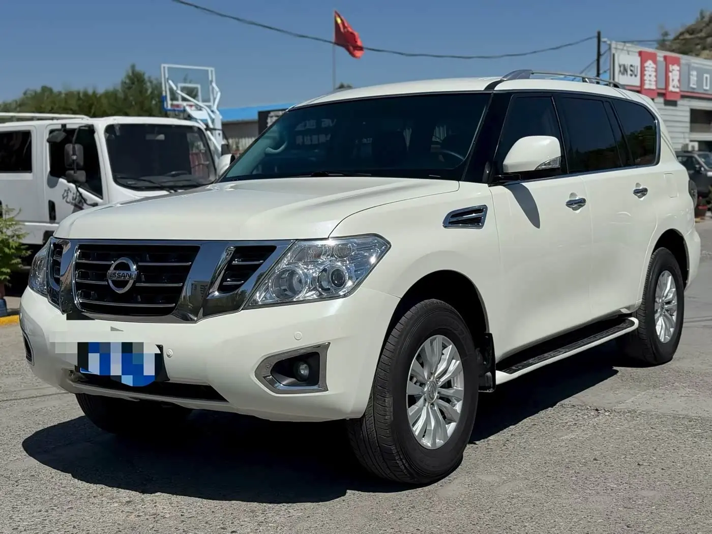 Nissan Patrol 2019 — Фото 1/15