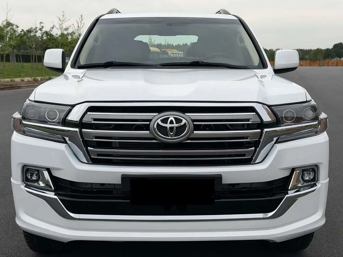 Toyota Land Cruiser 2012 — Photo 3/9