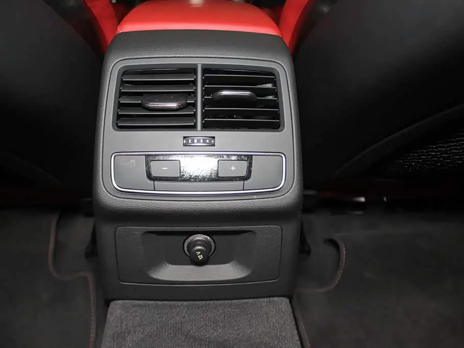 Audi S4 2024 — Photo 10/12