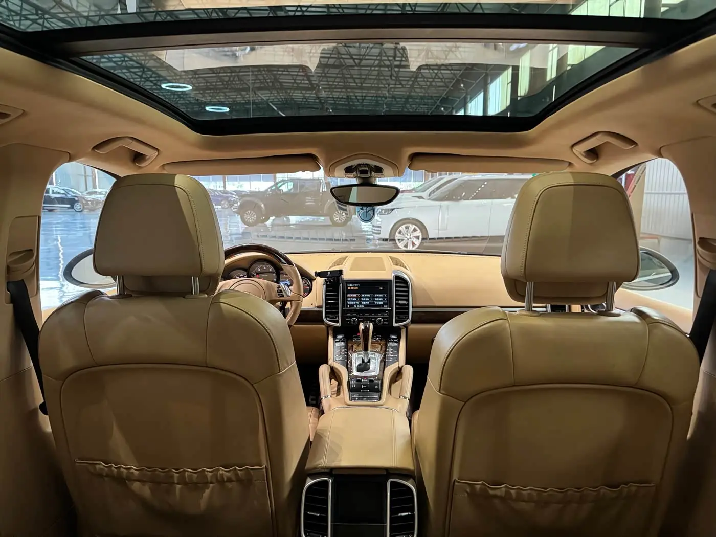 Porsche Cayenne 2012 — ფოტო 20/20