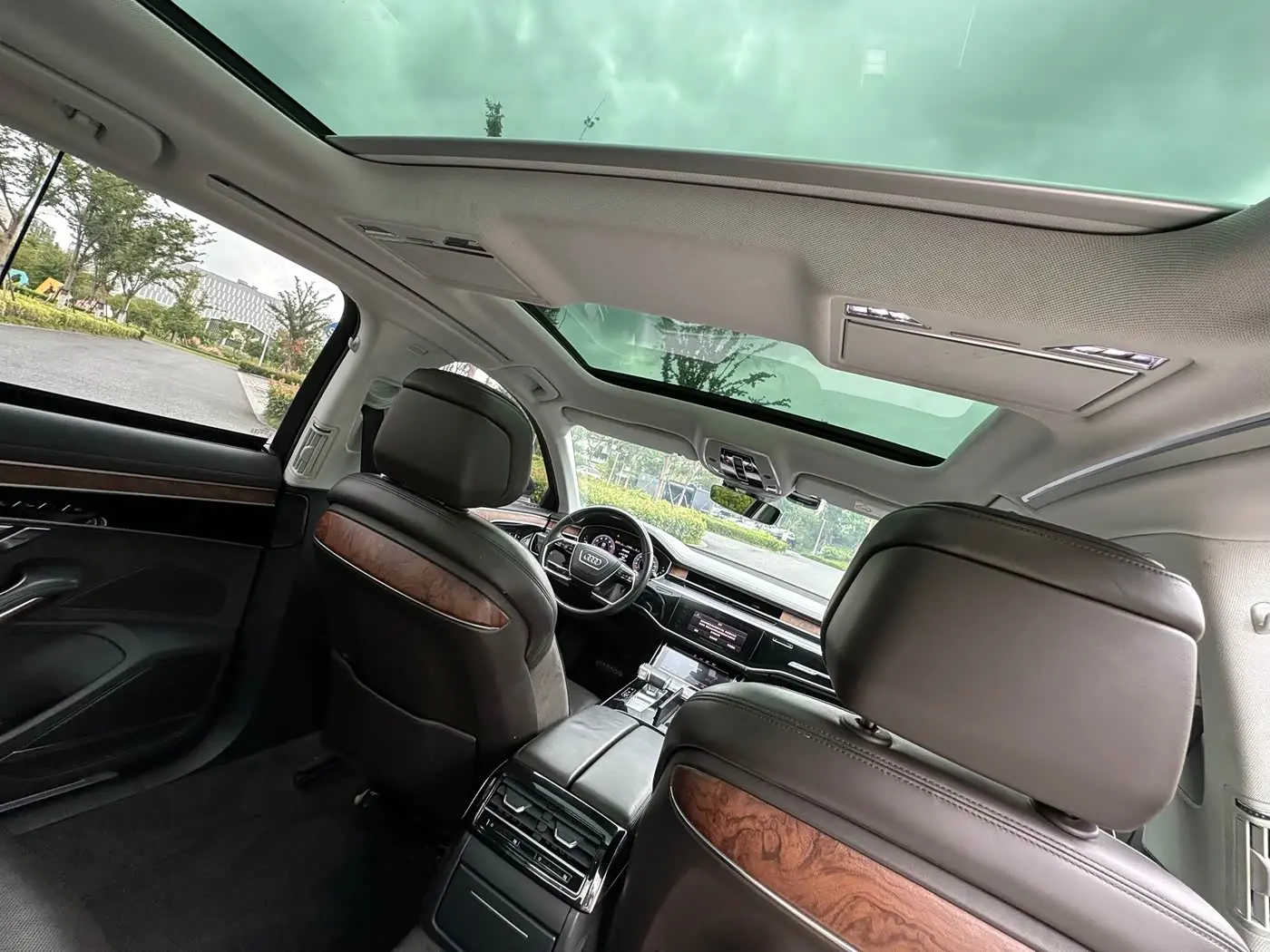 Audi A8 2020 — Şəkil 11/16