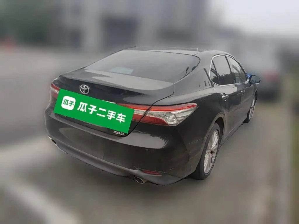 Toyota Camry 2021 — Photo 5/20