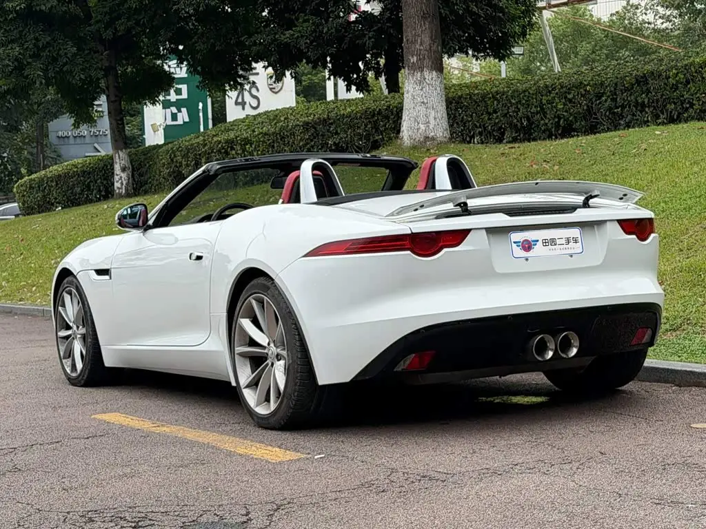 Jaguar F-TYPE 2013 — Photo 4/11