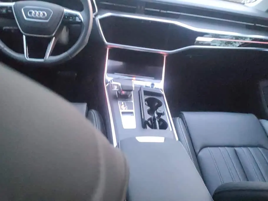 Audi A6L 2024 — Photo 16/16