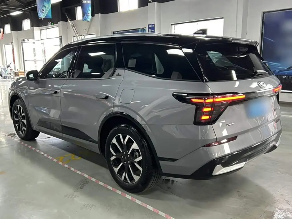 Ford Edge 2024 — ფოტო 12/20