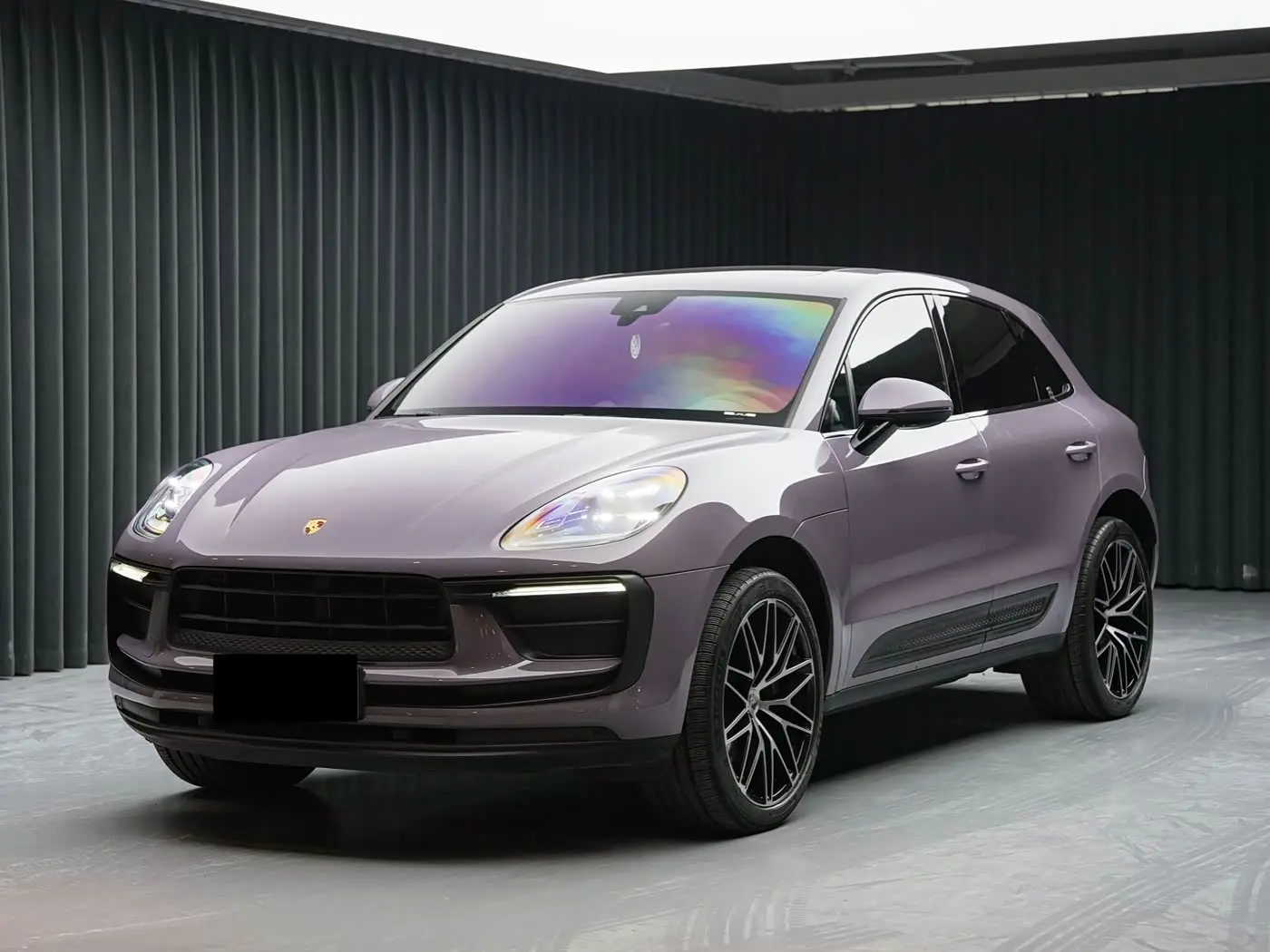 Porsche Macan 2023 — Фото 1/20