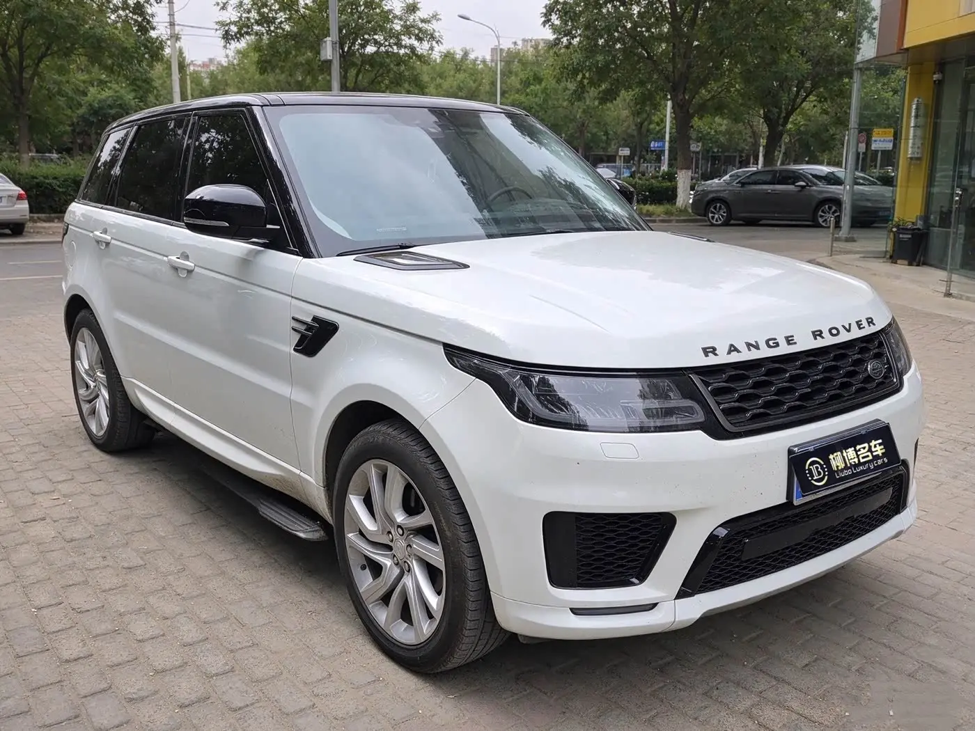 Land Rover Range Rover Sport 2018 — Photo 2/6