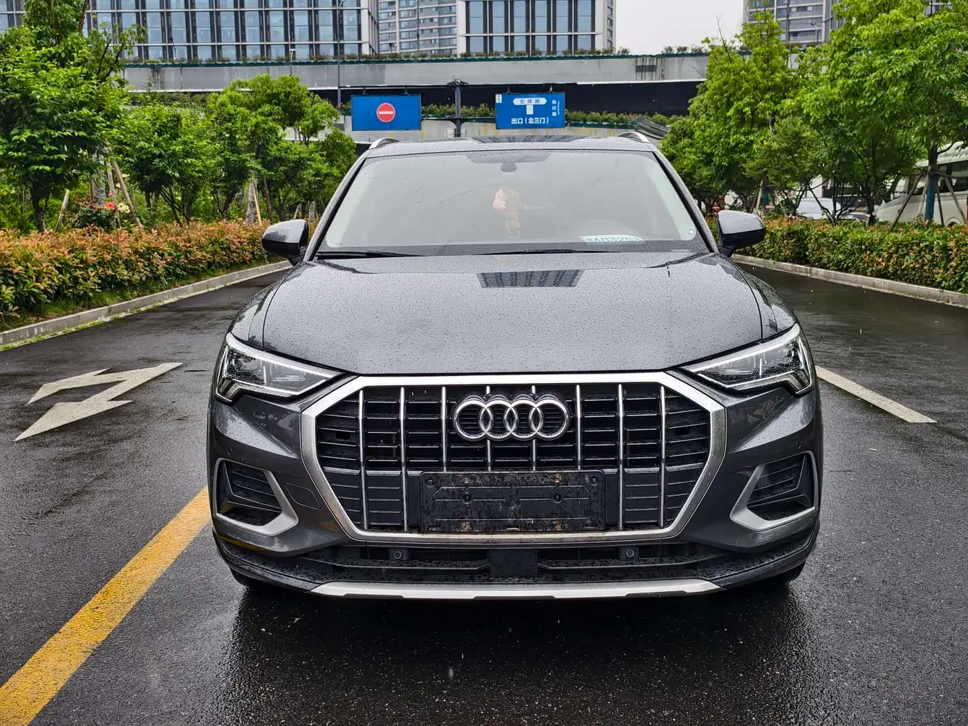 Audi Q3 2020 — Photo 2/16