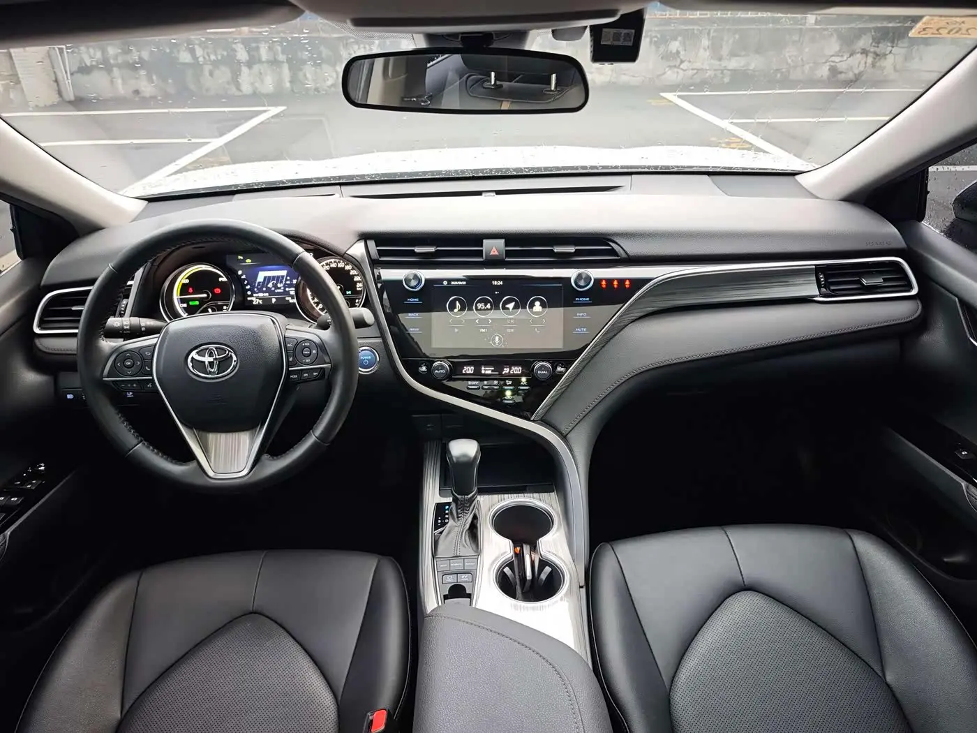 Toyota Camry 2021 — Фото 12/18