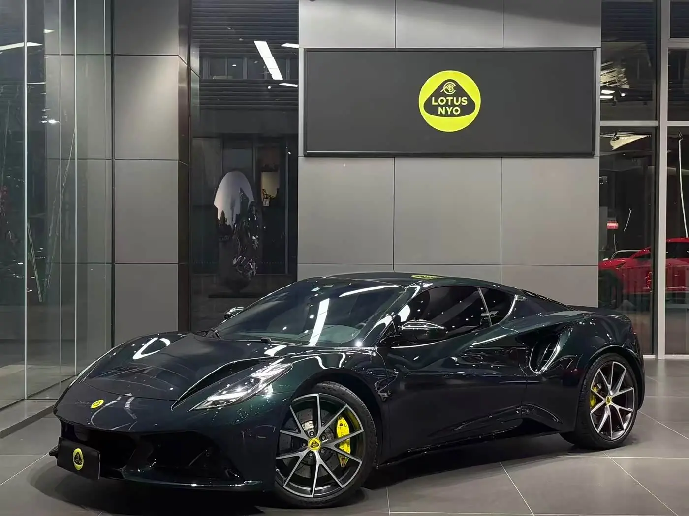 Lotus Cars EMIRA 2023 — Photo 1/13