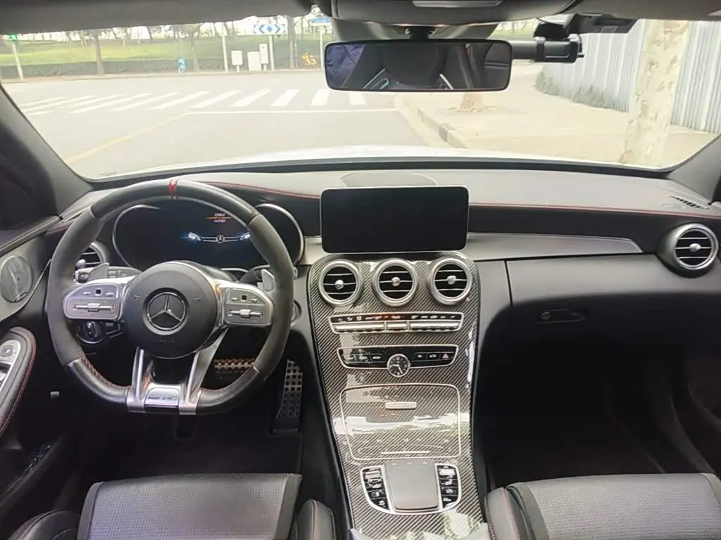 Mercedes-Benz C-Class AMG 2019 — Photo 12/13
