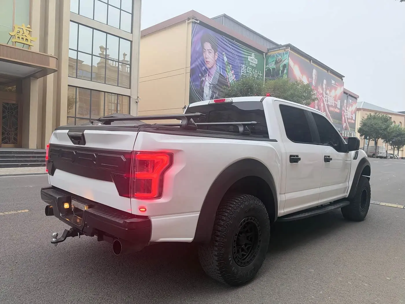 Ford F-150 Raptor 2019 — Фото 7/10