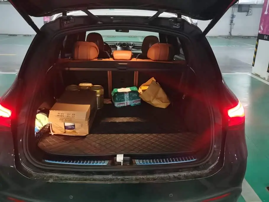 Mercedes-Benz GLC 2024 — Photo 4/16