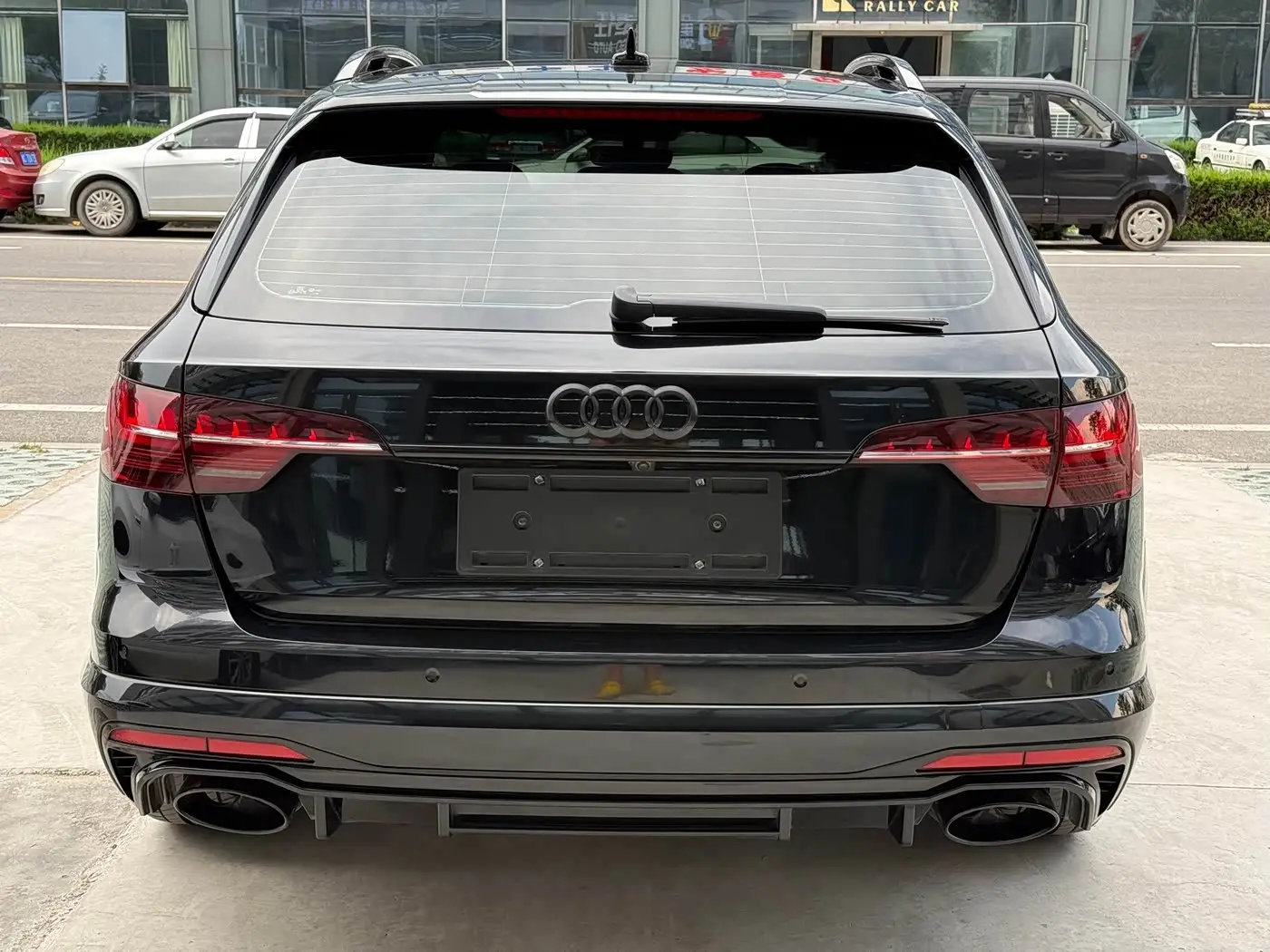 Audi A4 2021 — Photo 5/20